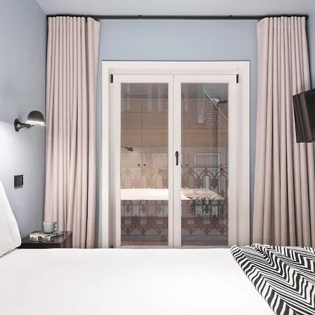 Heritage Balcony Porto