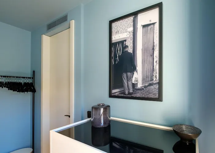 Heritage Balcony Apartment